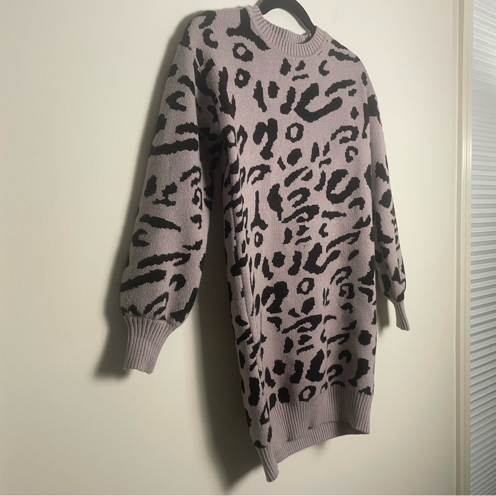 Yibock grey leopard print knit sweater dress - Picture 2 of 7